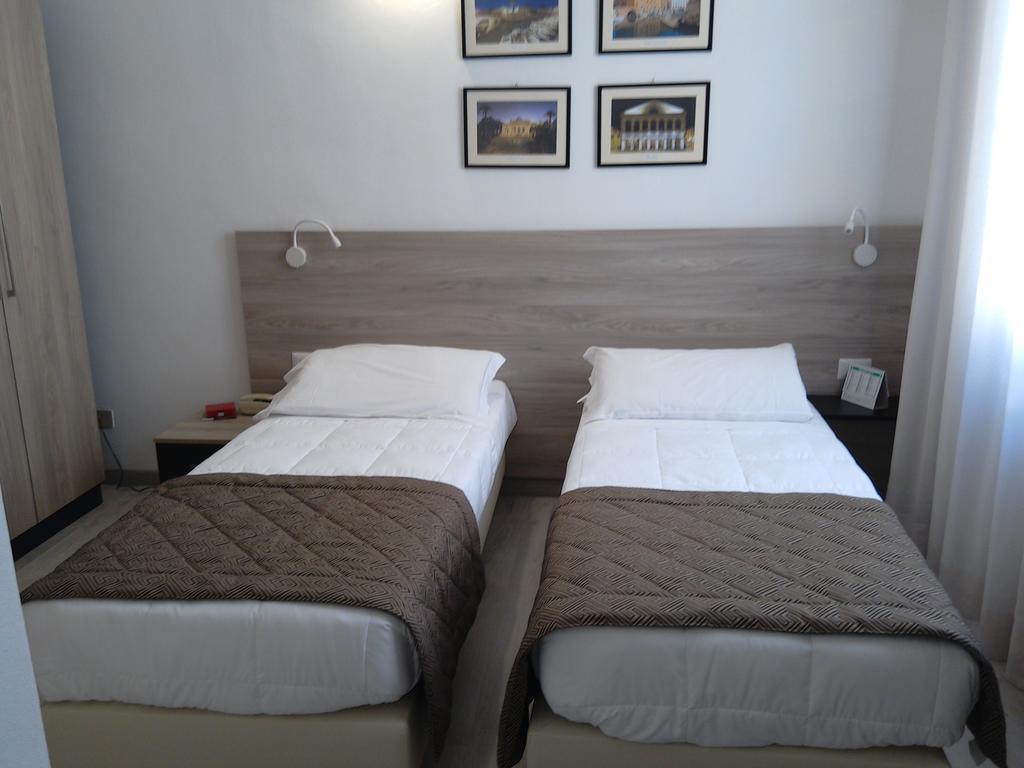 Hotel Citta' Livorno Exterior photo